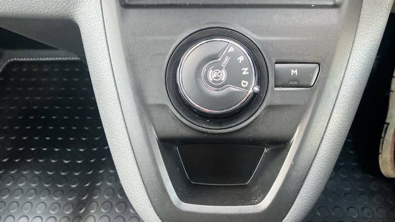 Vauxhall Vivaro L2 Diesel 3100 2.0d 145PS Dynamic H1 Van Auto